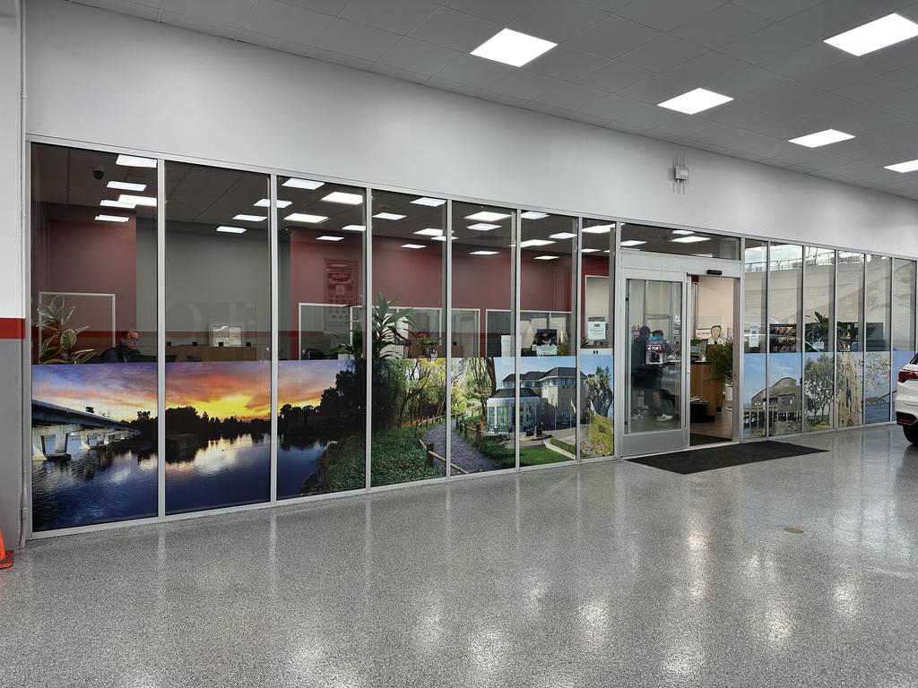 Dealership gallery photo 6